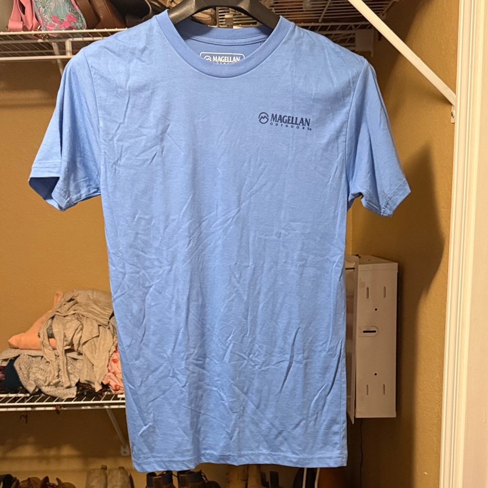 Magellan Outdoors Light Blue Short Sleeve Tee
